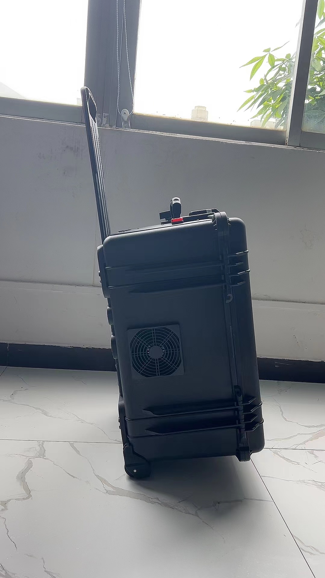 常宁手拉箱型移动通信干扰器